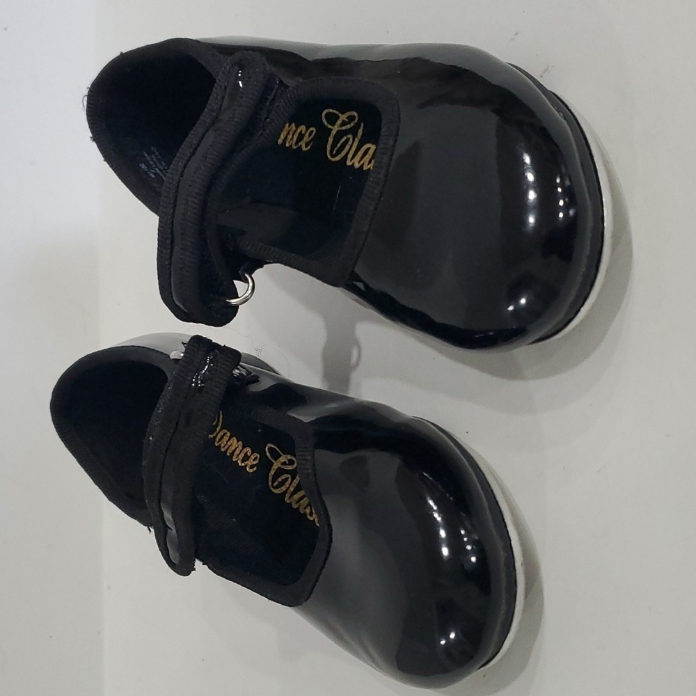 Dance Class black tap shoes size 8
